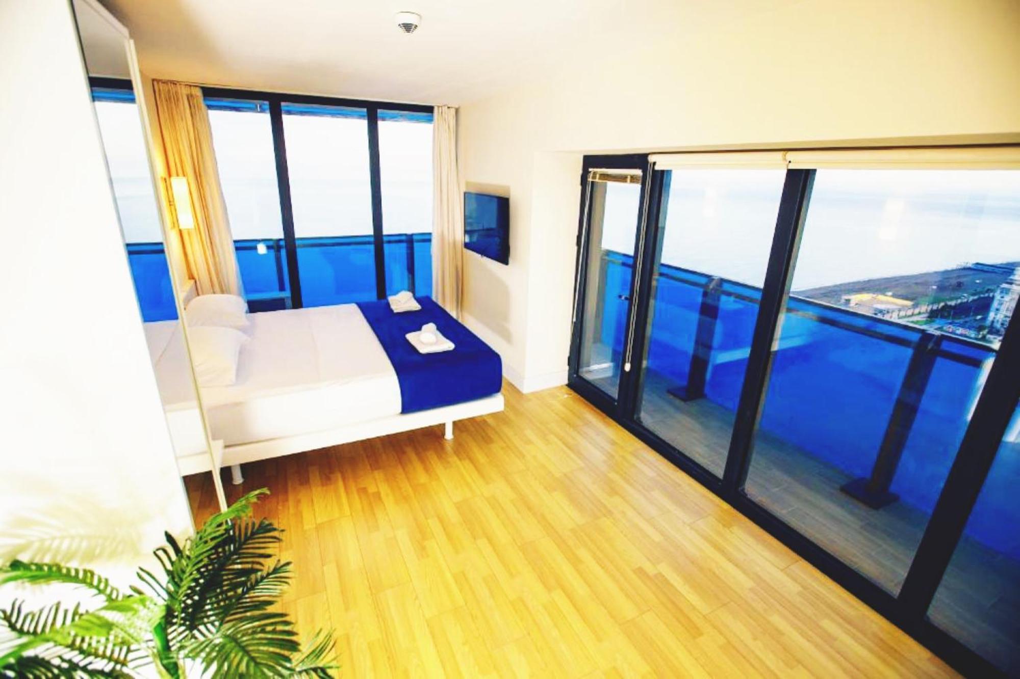 Delux Sea View Aparthotel In Orbi City Batumi Exterior foto