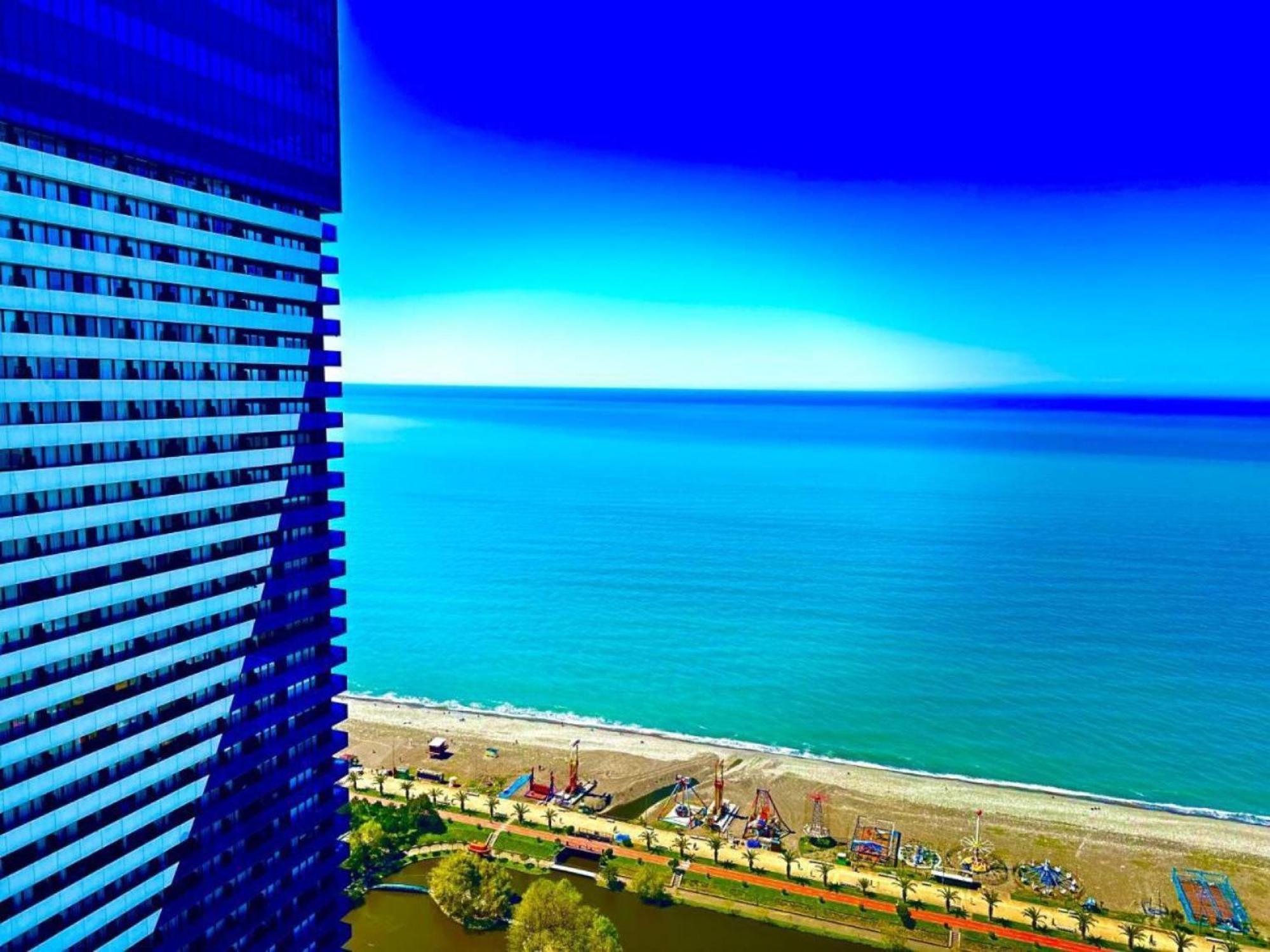 Delux Sea View Aparthotel In Orbi City Batumi Exterior foto