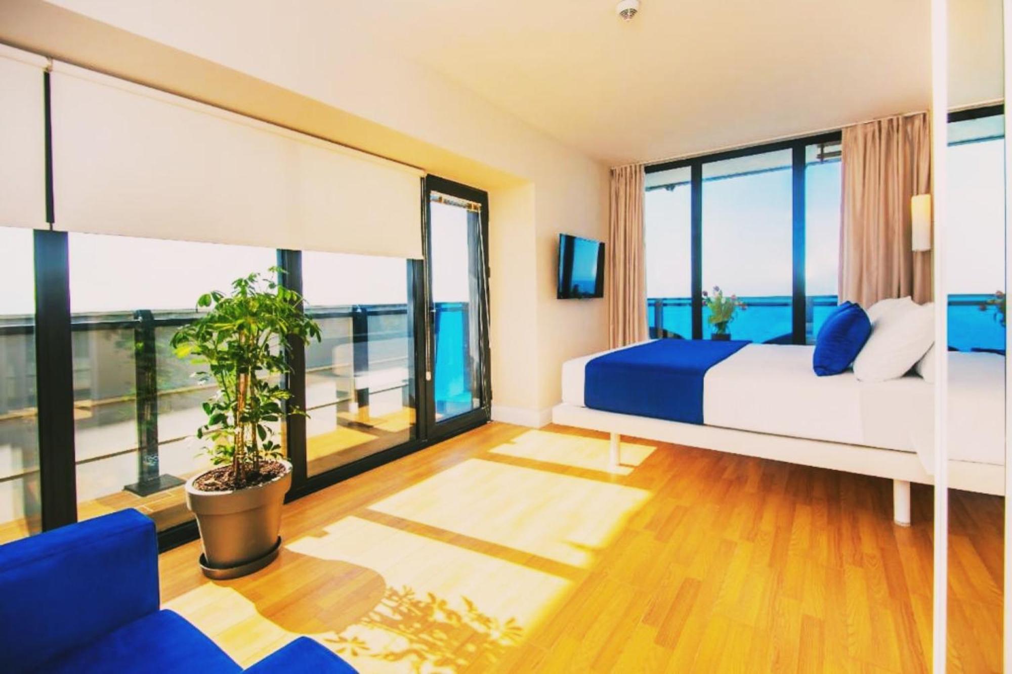 Delux Sea View Aparthotel In Orbi City Batumi Exterior foto