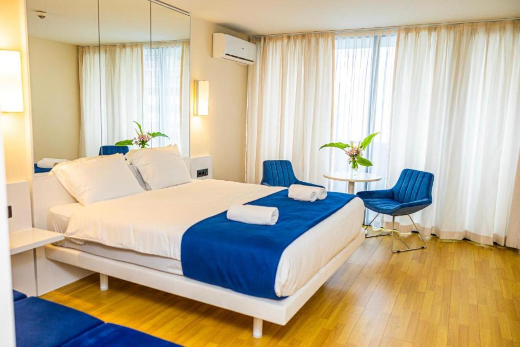 Delux Sea View Aparthotel In Orbi City Batumi Exterior foto